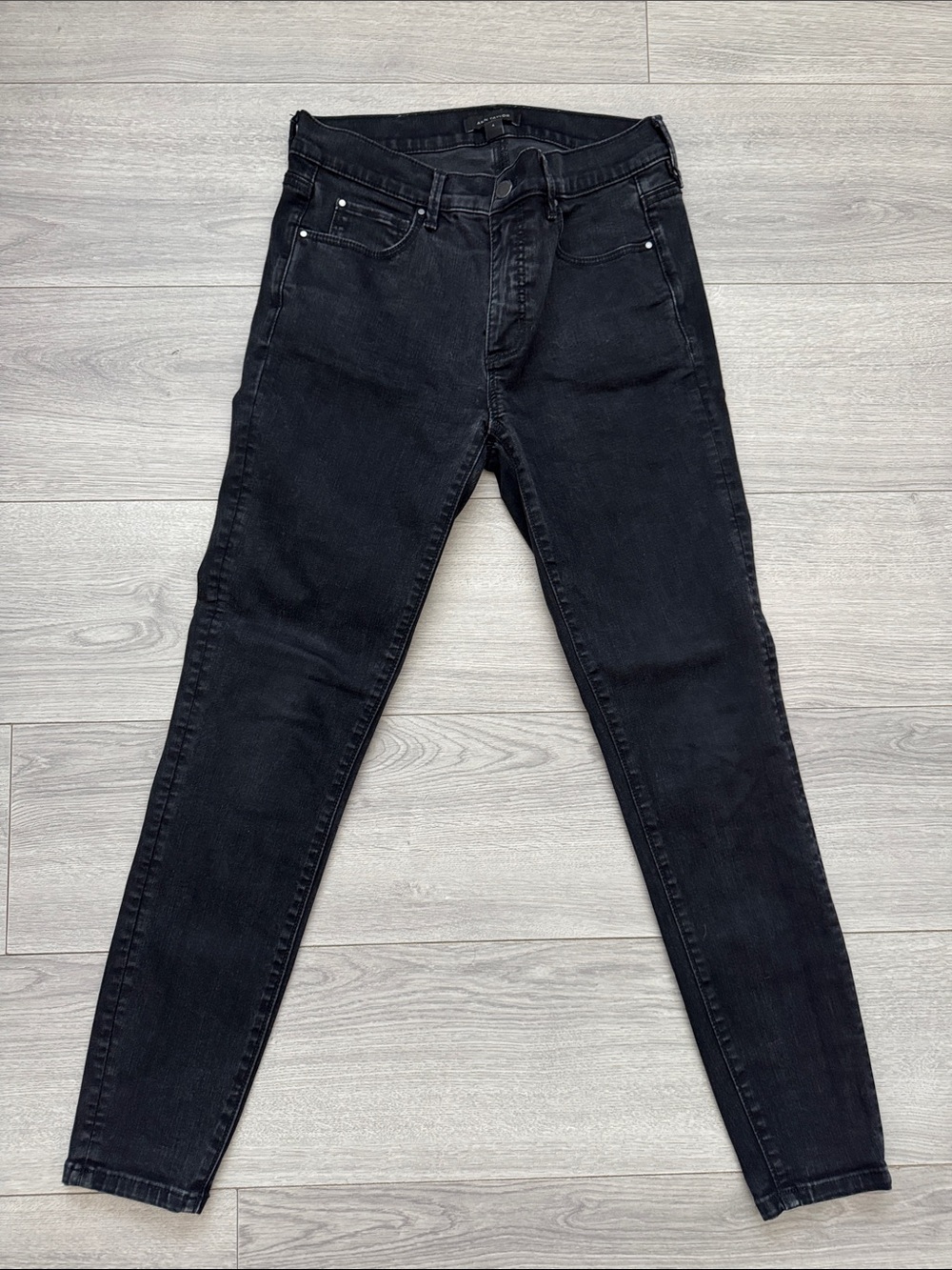Ann Taylor Size 4 Women’s Black Skinny Jeans